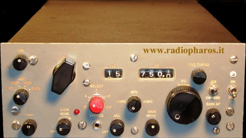 R-1421/URR - Rare receiver built by AEL-Solid state + 2 Nuvistors (USA 1969)